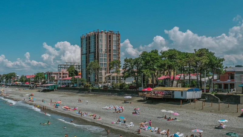 Majestic Mountain Escape